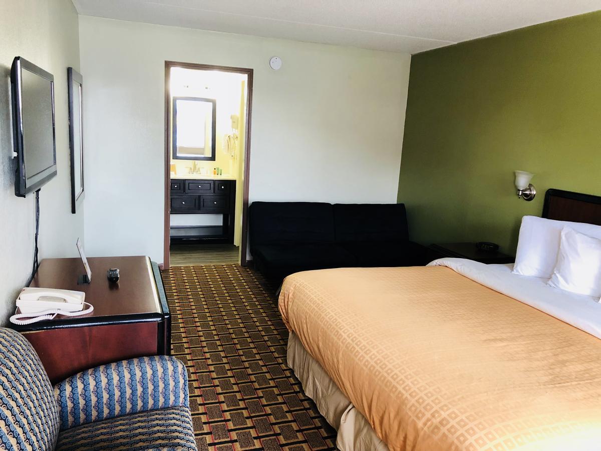 Budget Inn Toledo/Maumee Exterior photo